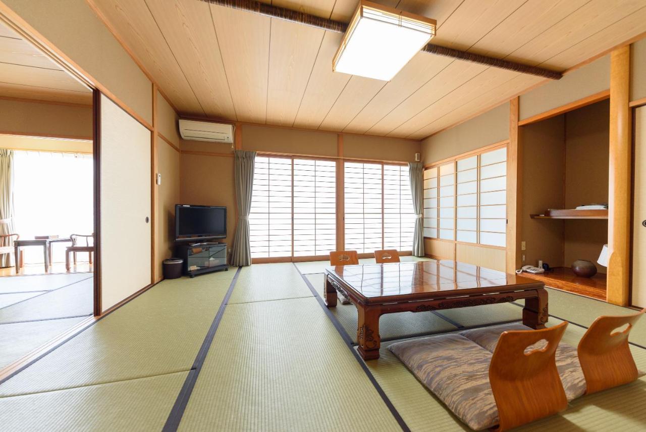 Yufuin Onsen Tsukanoma Quarto foto